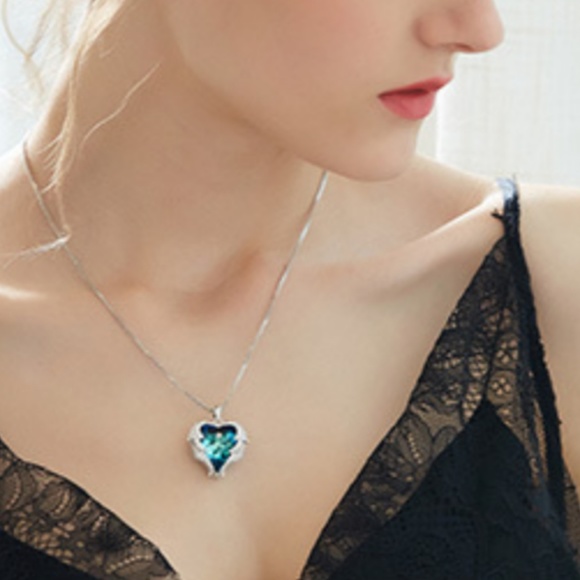 Swarovski Crystal Heart Pendant Necklace--Purple - Picture 3 of 7